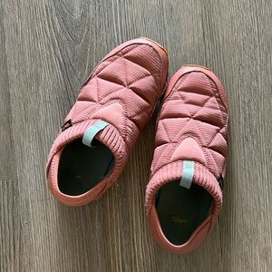 Teva Shoes All season US 8